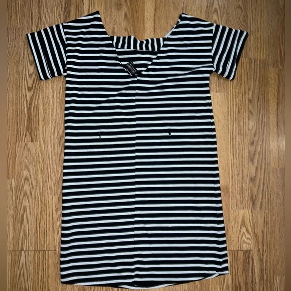 OU Dress - Picture 7 of 7